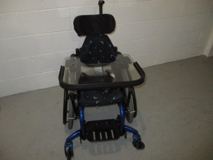 Pediatric self propelled manual w/c 12" with tray