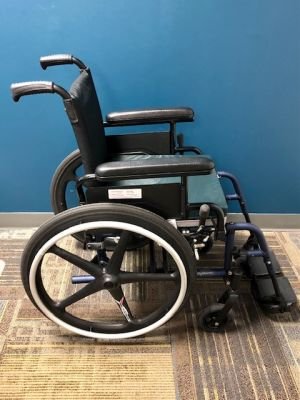 MANUAL WHEELCHAIR